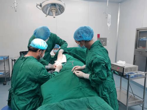 中秋佳節，他們堅守崗位筑牢防疫墻 守護生命線口腔診療服務