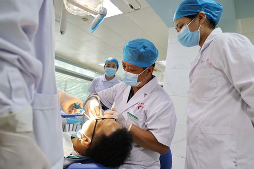 桂林醫(yī)學(xué)院附屬口腔醫(yī)院樂群門診推出午間夜間門診，拓展便民口腔診療服務(wù)